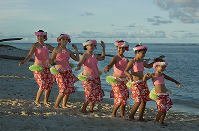 Chuukese Girls Dancing